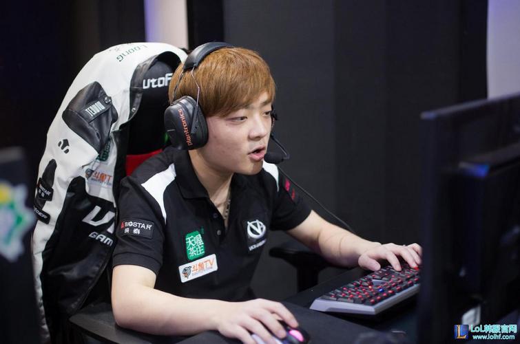 CSGO Top 1大神EliGE教你该如何设置游戏按键