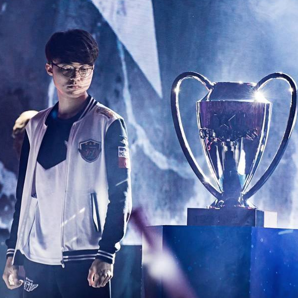 我丈夫真棒！ Viper 滑板鞋自由输出徐秀耀虎很难击败 Hanwha Life Esports 夺回一座城市