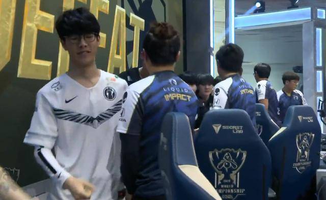 Ruler ：Kanavi是很喜欢装大佬的样子，我也会敬重这个大佬