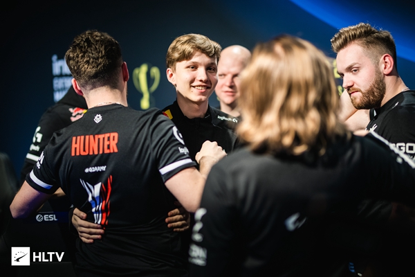 EPL S20 淘汰赛：苦尽甘来！EF 2-0 MIBR晋级决赛！