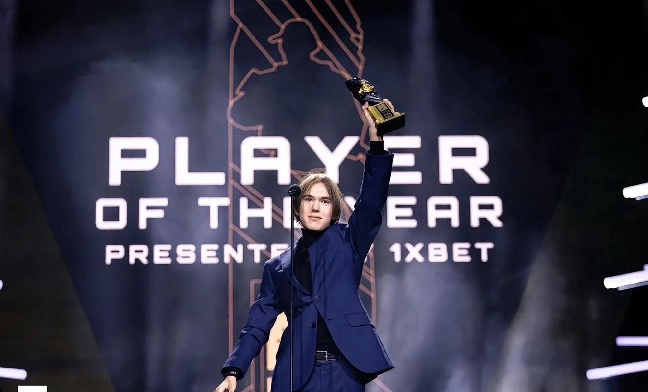 LOL官方宣布将举办新模式表演赛：中国区希然和Icon组队参加